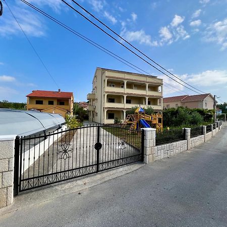 Apartments Piculjan Lopar Εξωτερικό φωτογραφία