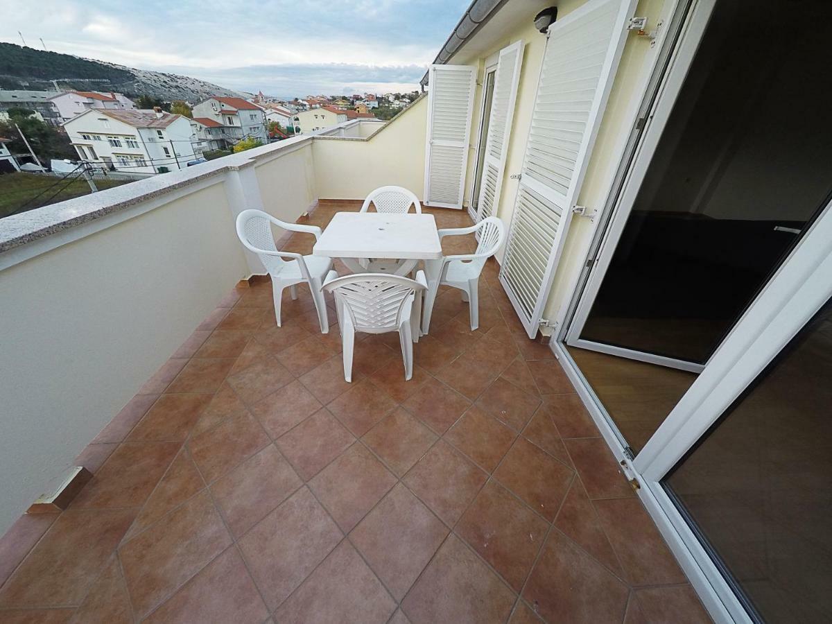 Apartments Piculjan Lopar Εξωτερικό φωτογραφία