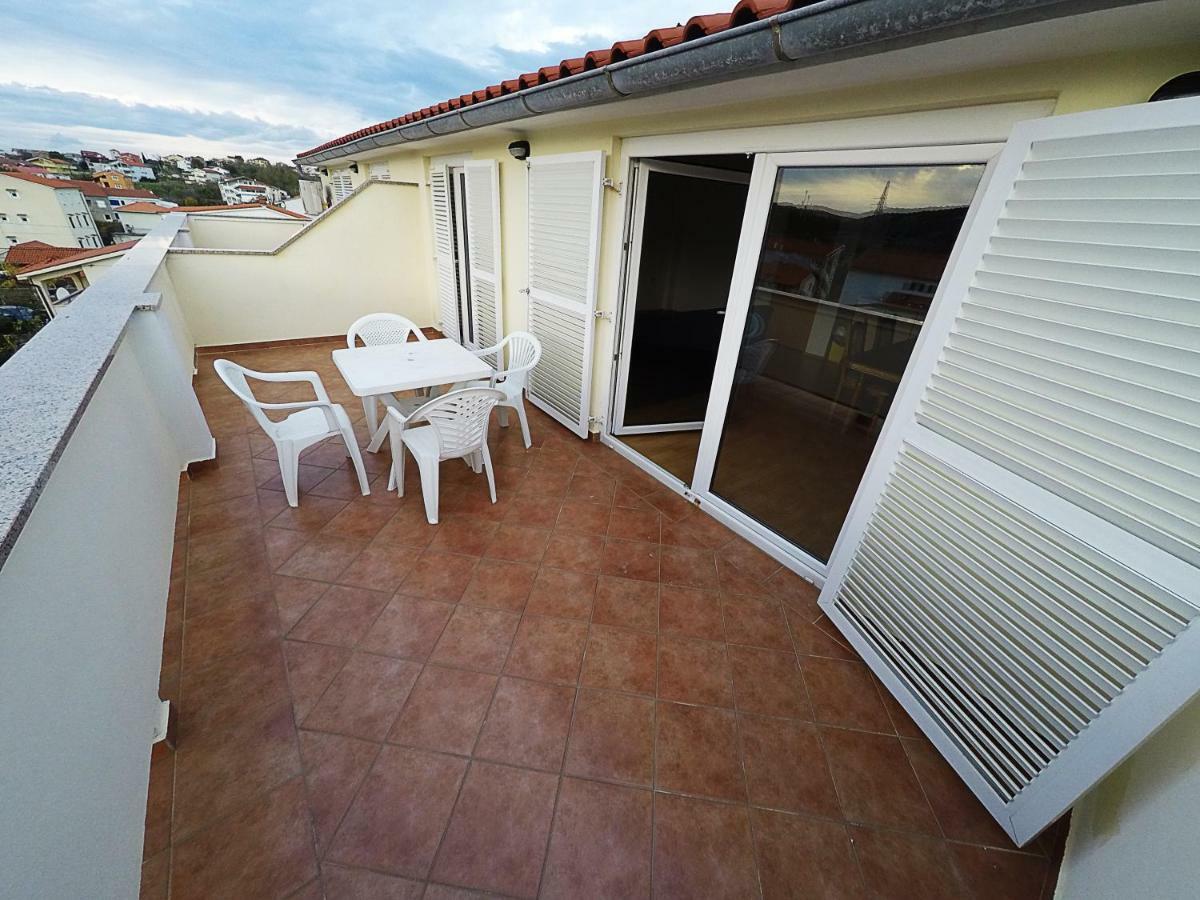 Apartments Piculjan Lopar Εξωτερικό φωτογραφία