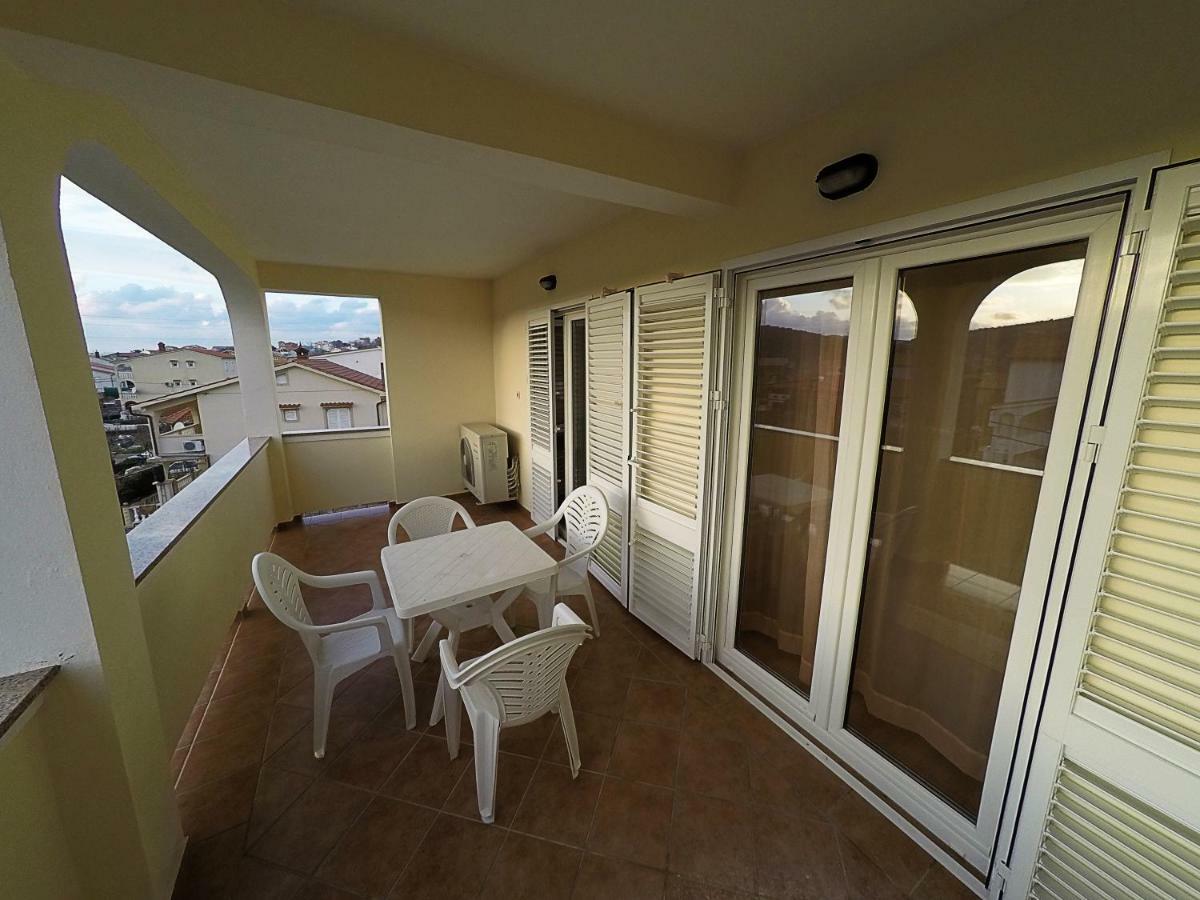 Apartments Piculjan Lopar Εξωτερικό φωτογραφία
