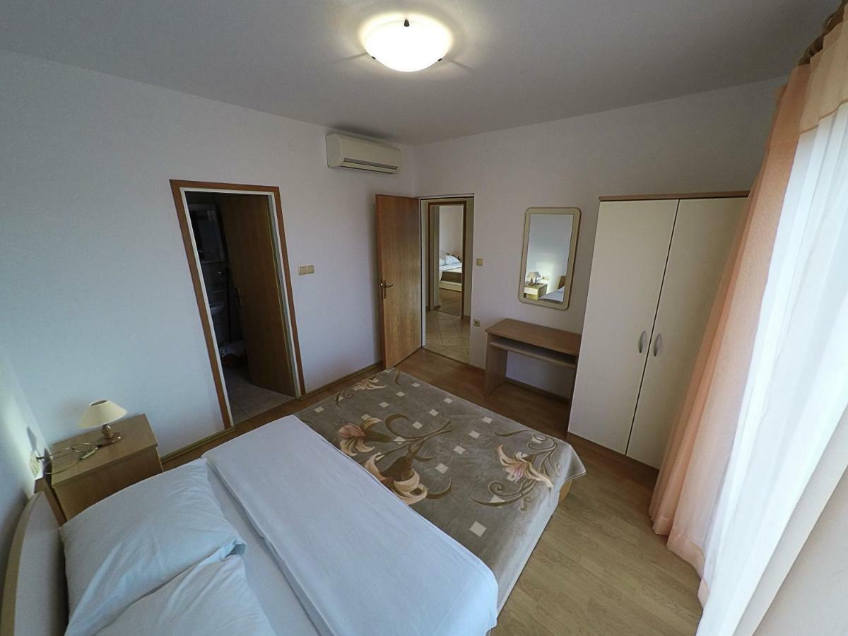 Apartments Piculjan Lopar Εξωτερικό φωτογραφία