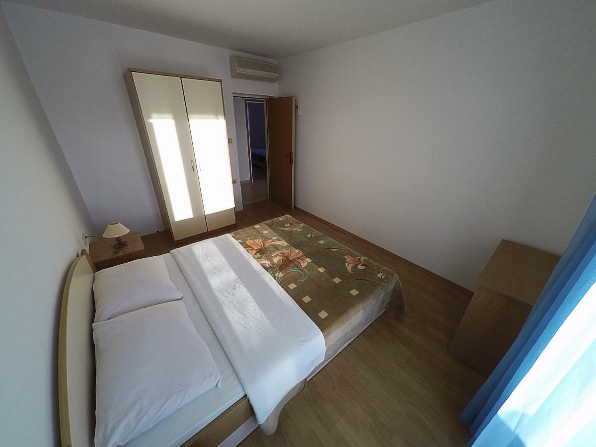 Apartments Piculjan Lopar Εξωτερικό φωτογραφία