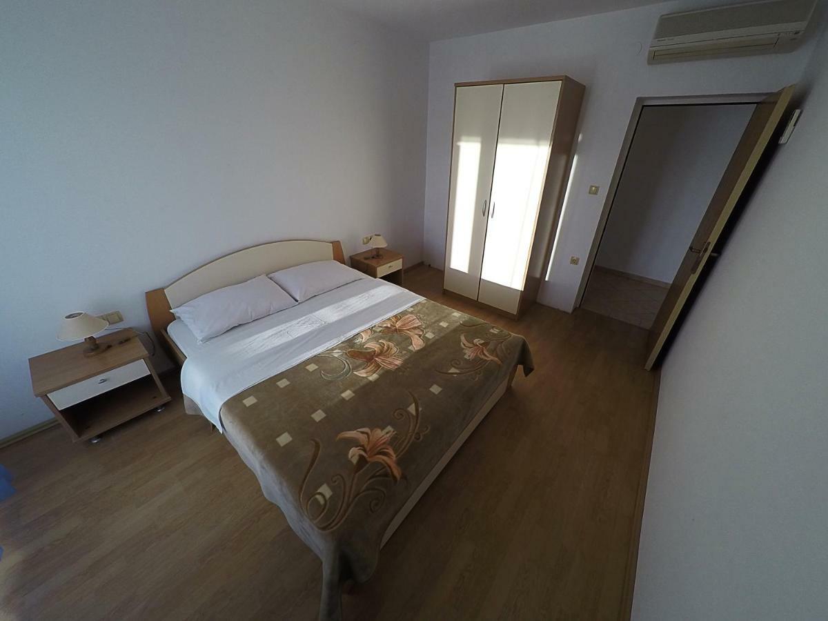 Apartments Piculjan Lopar Εξωτερικό φωτογραφία