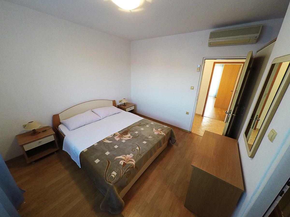 Apartments Piculjan Lopar Εξωτερικό φωτογραφία